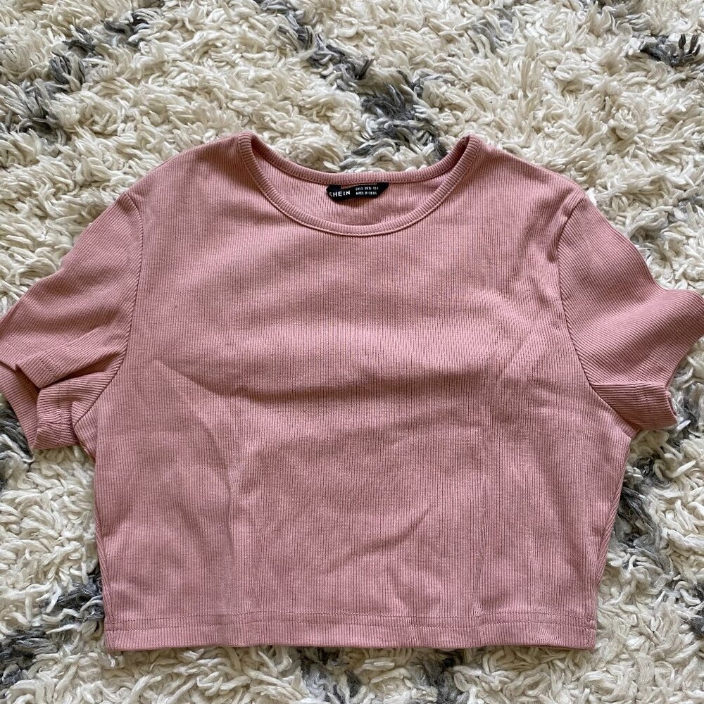 Shein cropped ribbed tee in pink